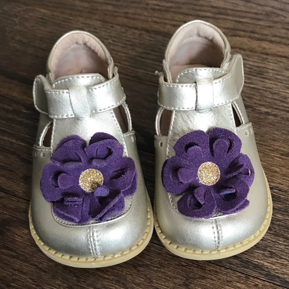 Livie & Luca gold and purple petals 6